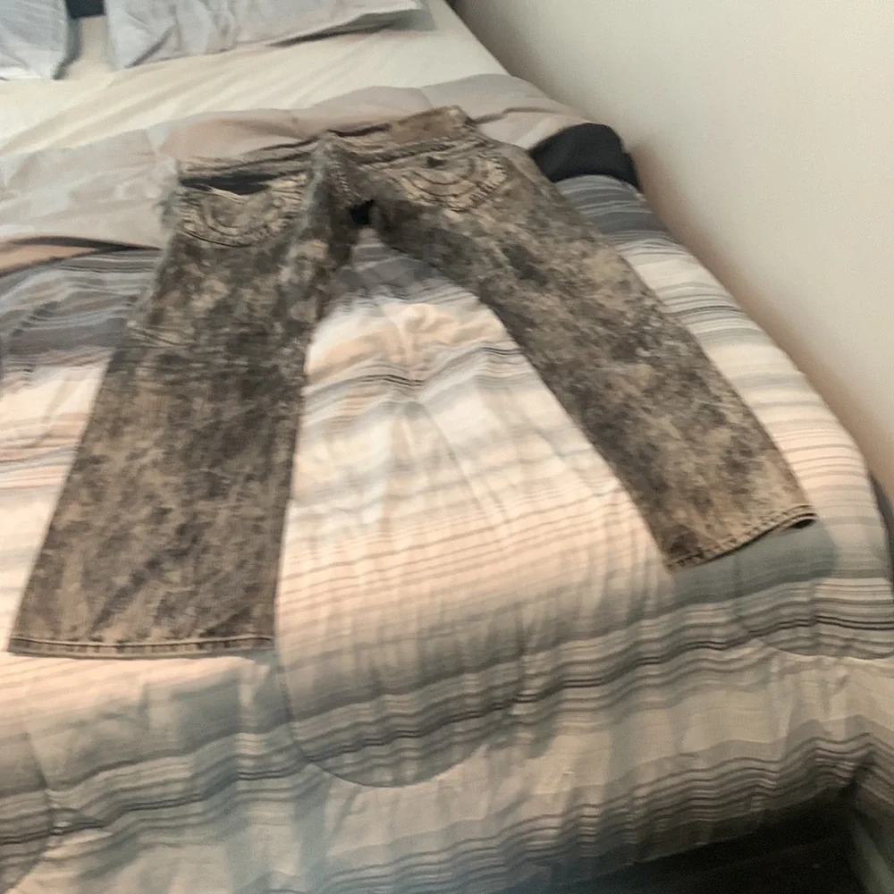 true religion jeans - Picture 3 of 3